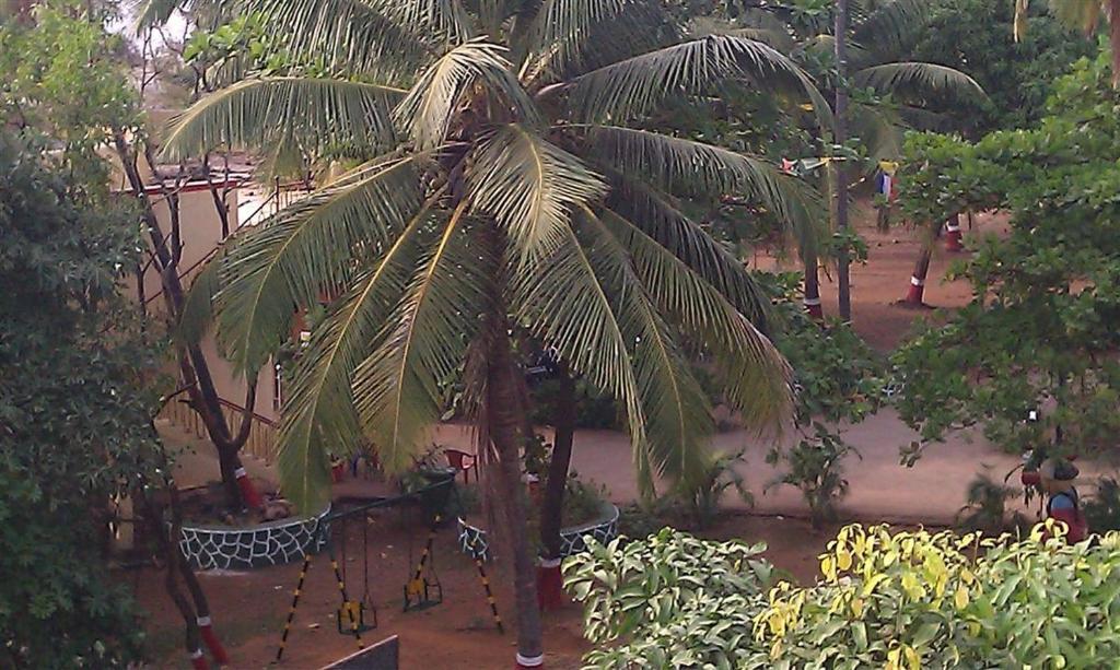 Pali Beach Resort Malad Exterior photo