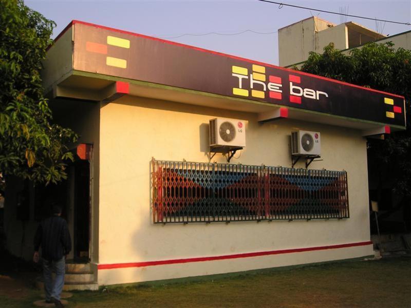 Pali Beach Resort Malad Exterior photo